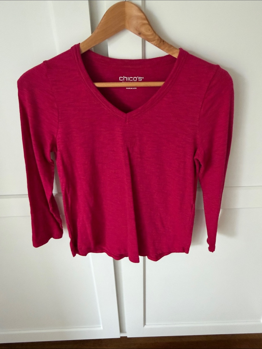 Chico's Raspberry V-Neck Long Sleeve Top 60%Cotton 40% Modal